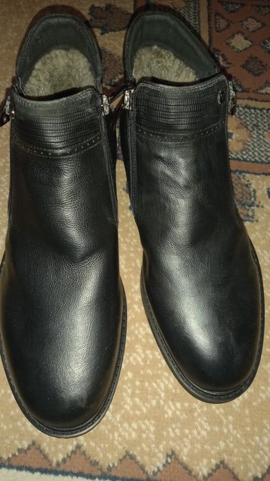 Прдам зимнии ботинки мужские