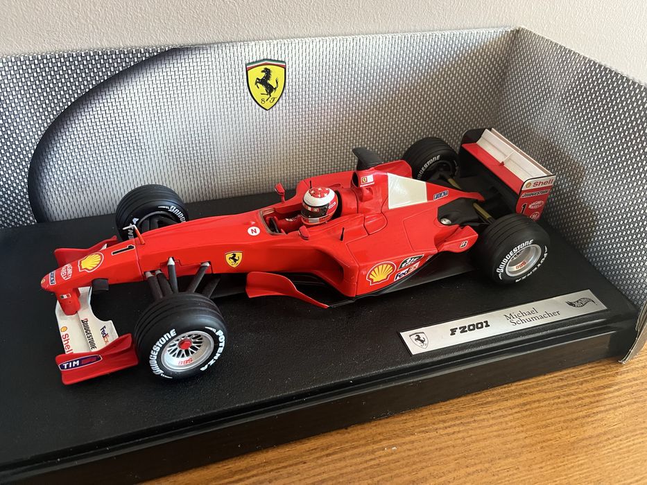 F2001 Formuła 1  Michael Schumacher Hot Wheels Mattel 1:18