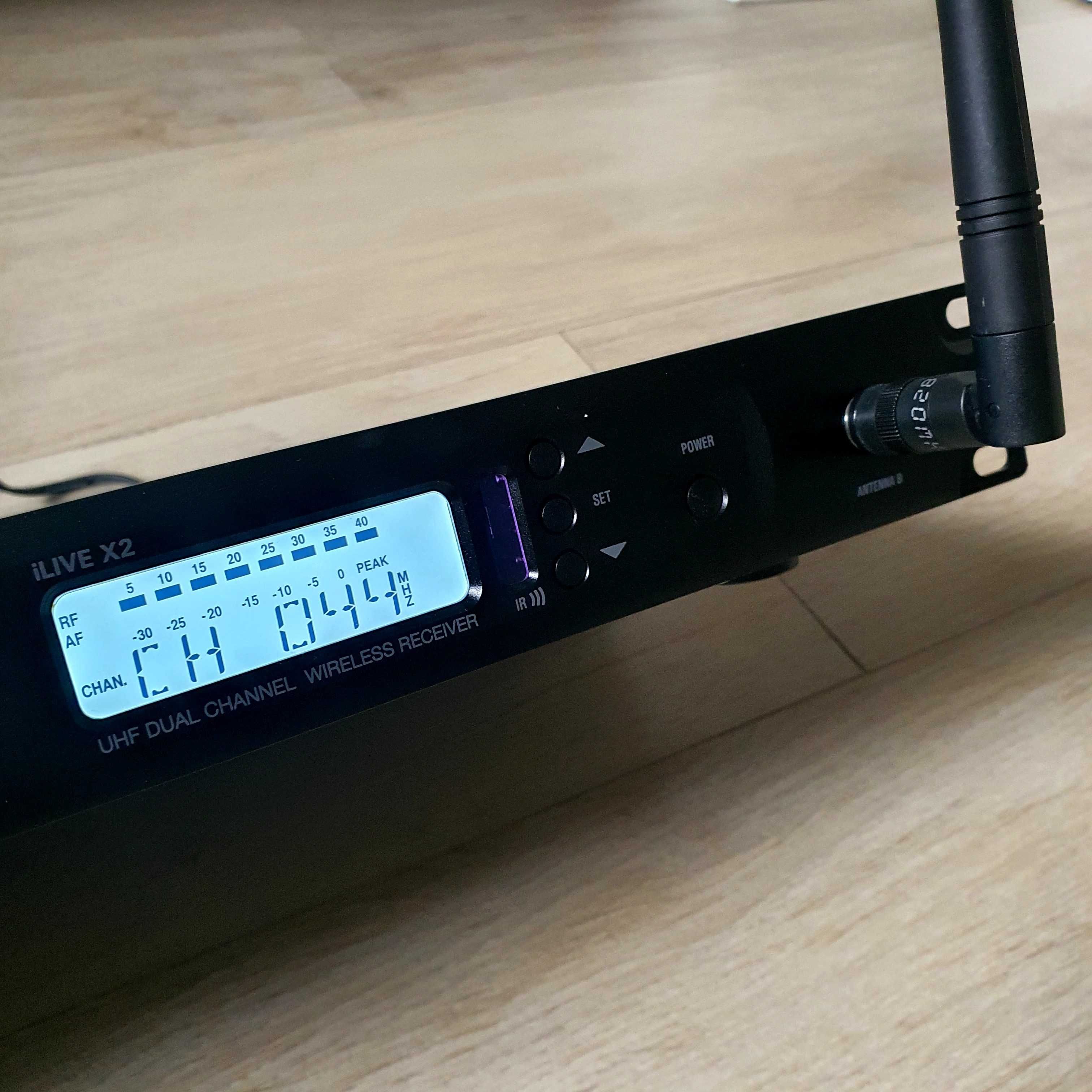 AMC iLive X2 - Zestaw mikrofonów bezprzewodowych