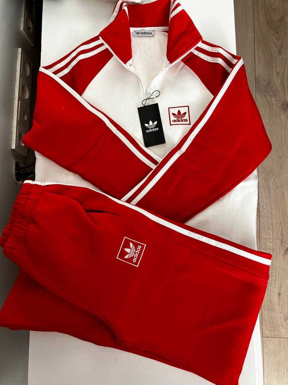 Dres damski Adidas. Ciepły