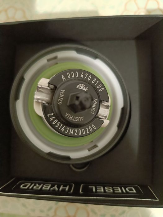 Кришка паливного бака AMG  Mercedes