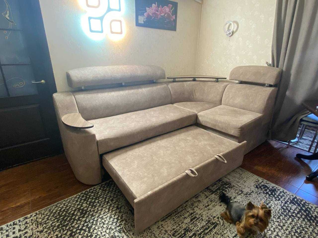 Продам кутовий диван Nevadа