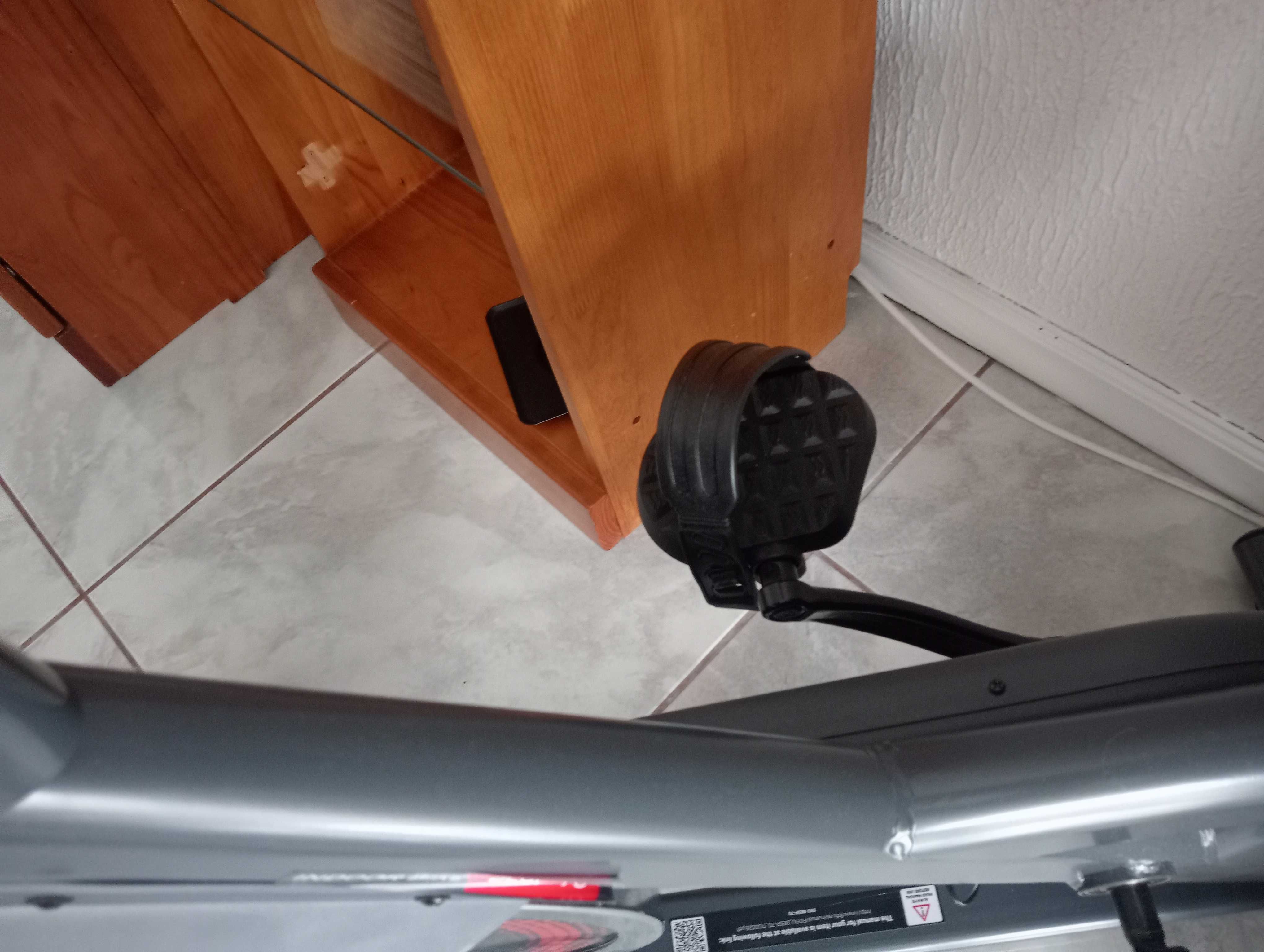 Bicicleta estática Nova