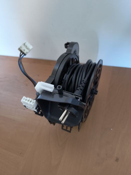 Sprzedam rolkę z kablem do odkurzacza Miele
