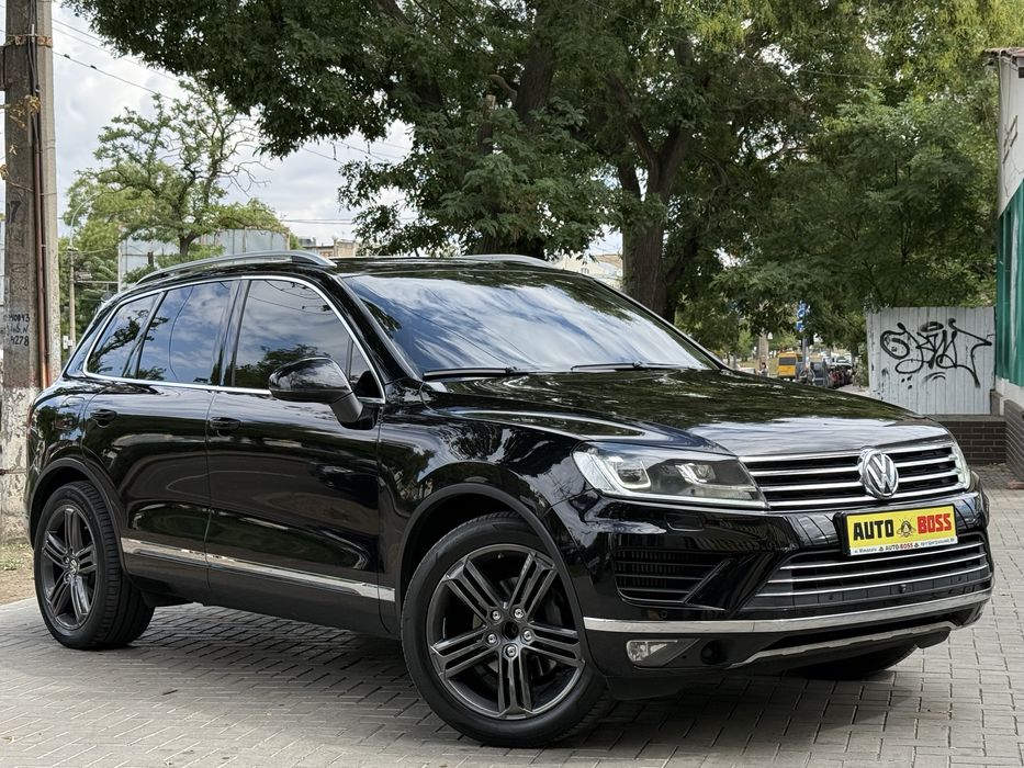 Volkswagen Touareg 2016 год, пневмо, целый, топ комплектация!