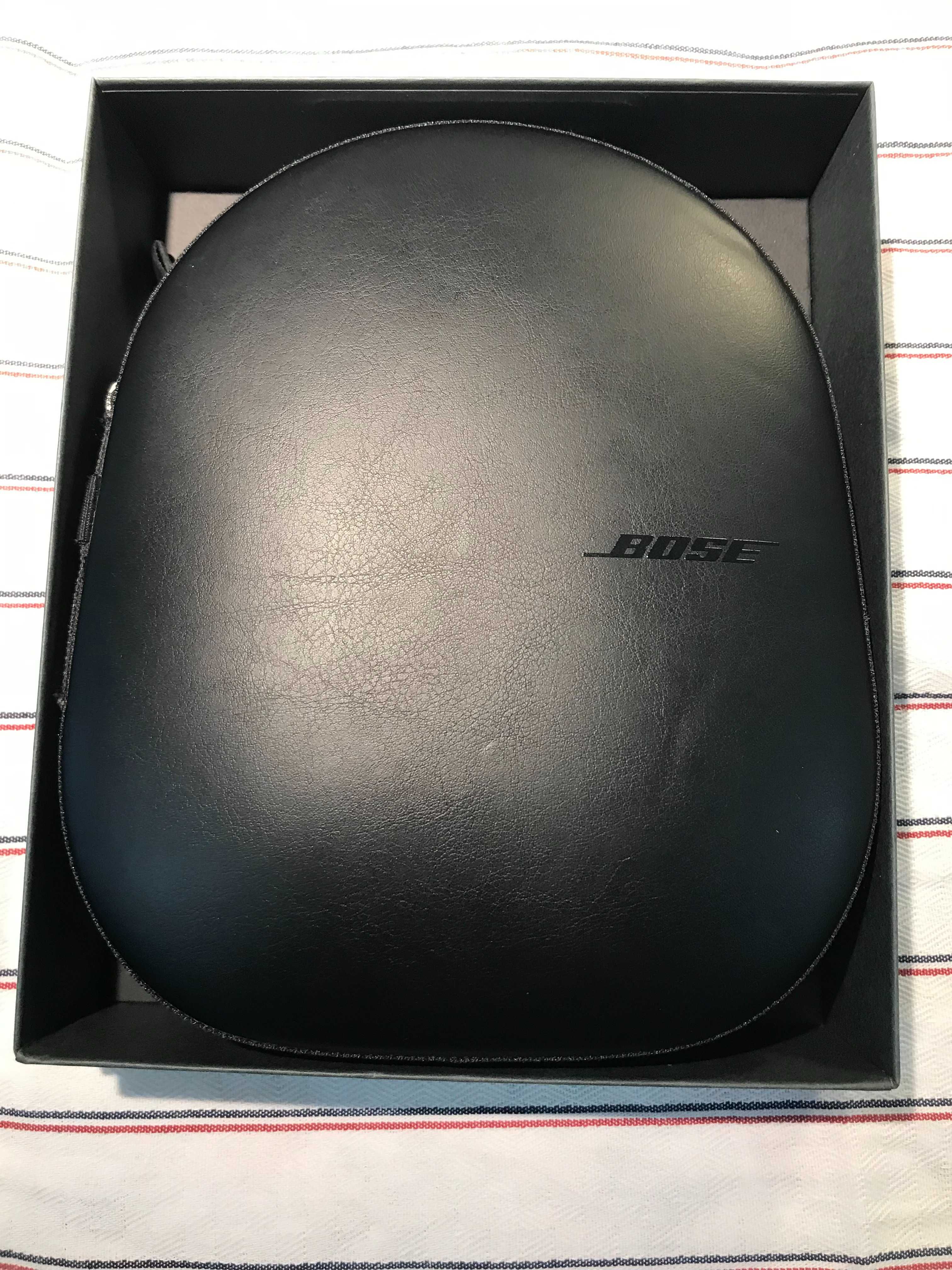 Słuchawki bezprzewodowe Bose 700 Noise Cancelling – z paragonem