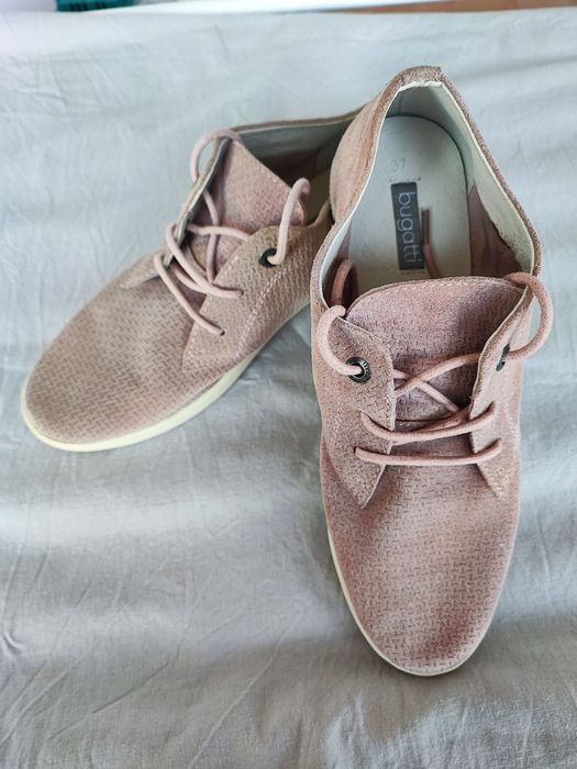 Замшеві туфлі мокасини Bugatti