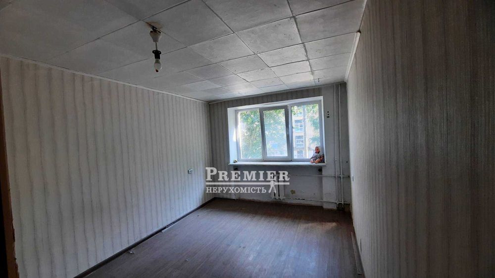 У продажу кімната у комунальній квартирі 18.4 кв.м.