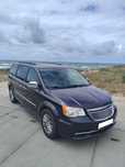 2014 Chrysler Town & Country Touring L grafitowy