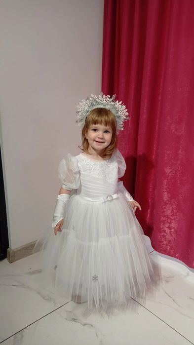 Карнавальний, новорічний костюм сніжинки