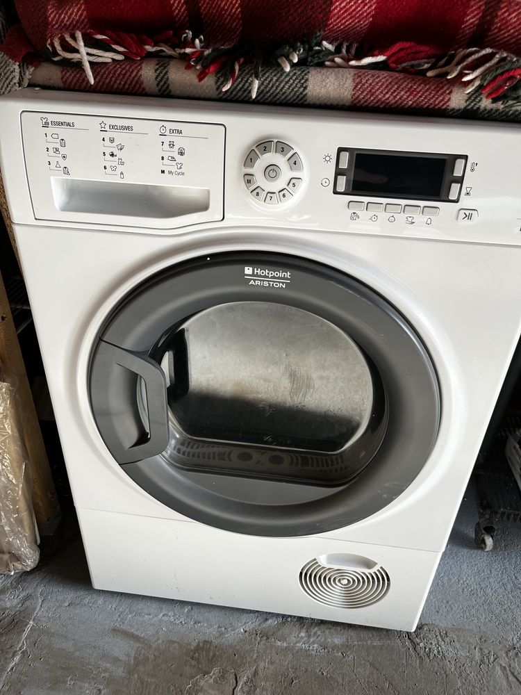 Сушильна машина Hotpoint-Ariston FTCF 87B 6H
