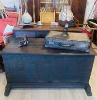 Stara, drewniana skrzynia, kufer z 1771r.