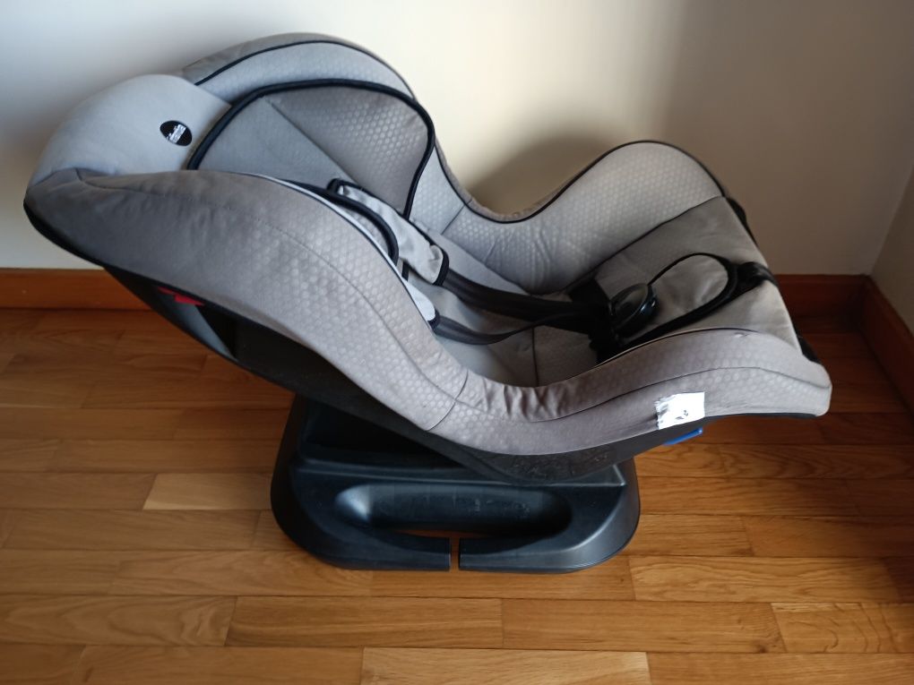 Cadeira Auto (Grupo 0+/1 - dos 0 aos 18 kg)