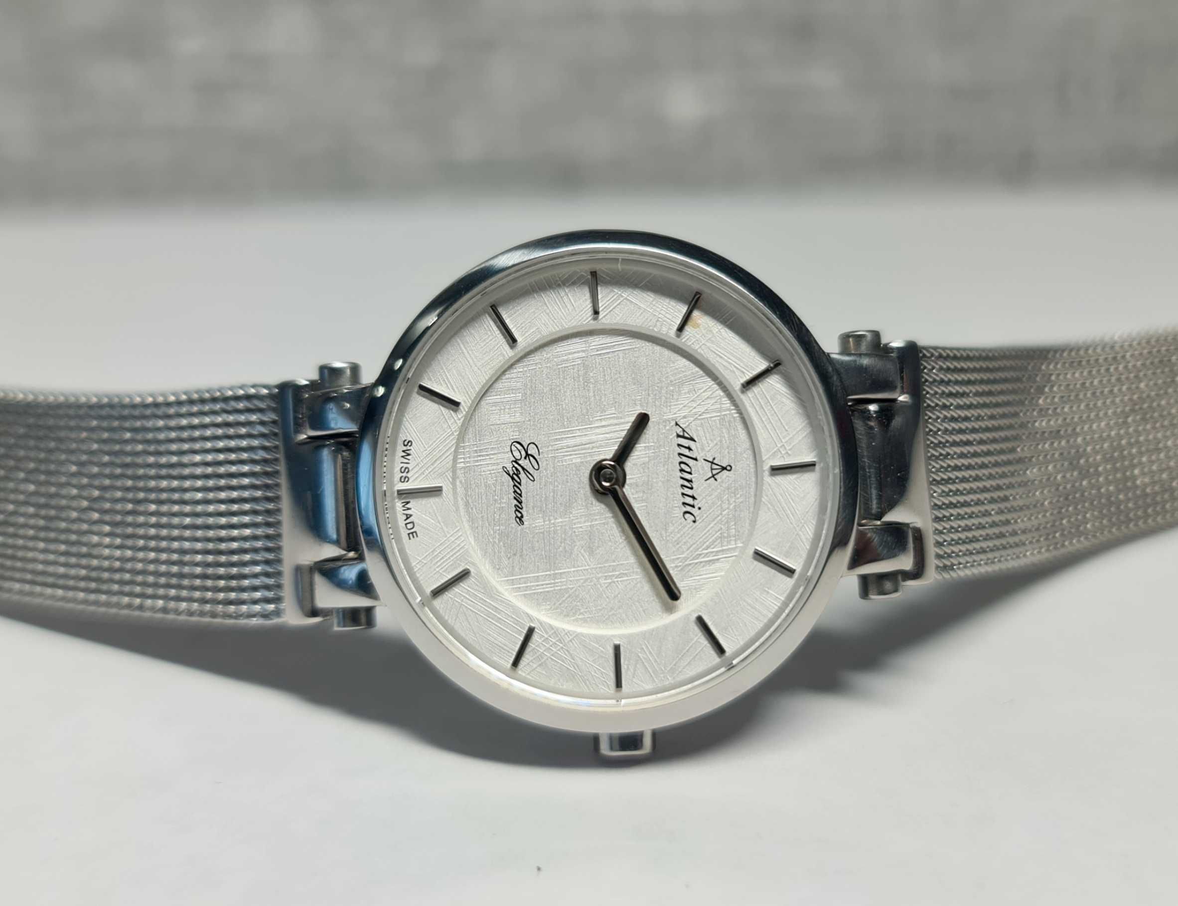 Жіночий годинник Atlantic Elegance 29037 Swiss made 33mm