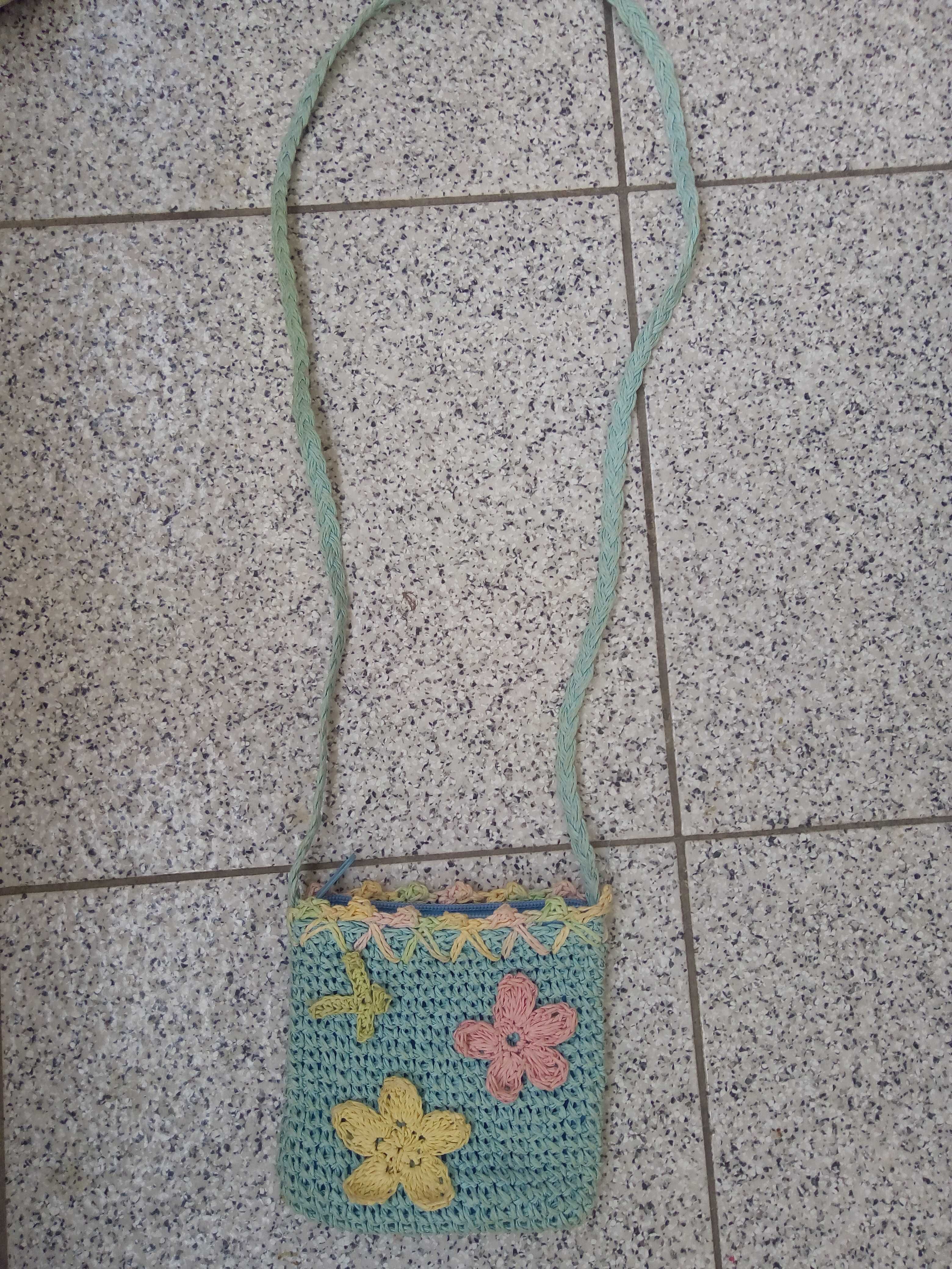 Várias Malas /mochilas de criança