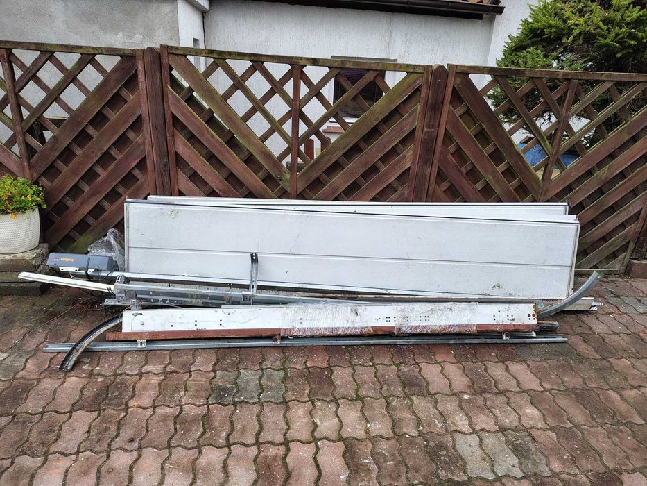 Brama automatyczna garażowa Hormann