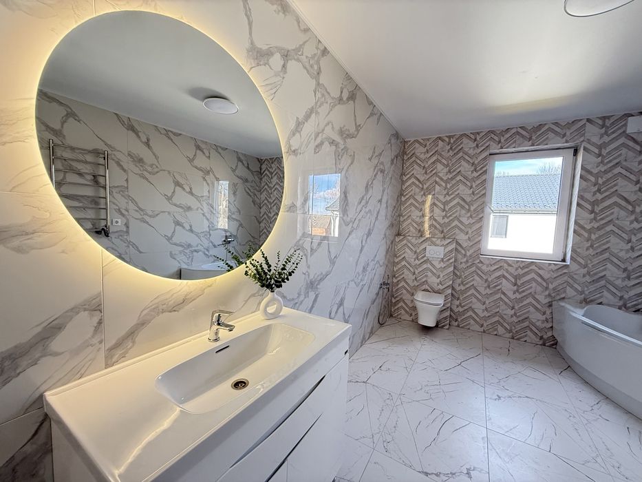 Продам 2поверховий будинок в селі Лисогора 5хв від Вінниці Якушинці