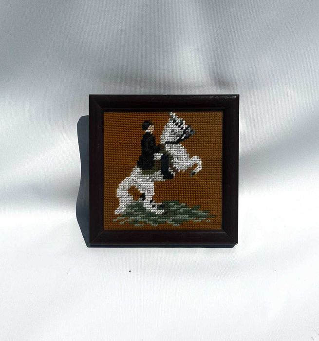 Quadro meio ponto cavaleiro