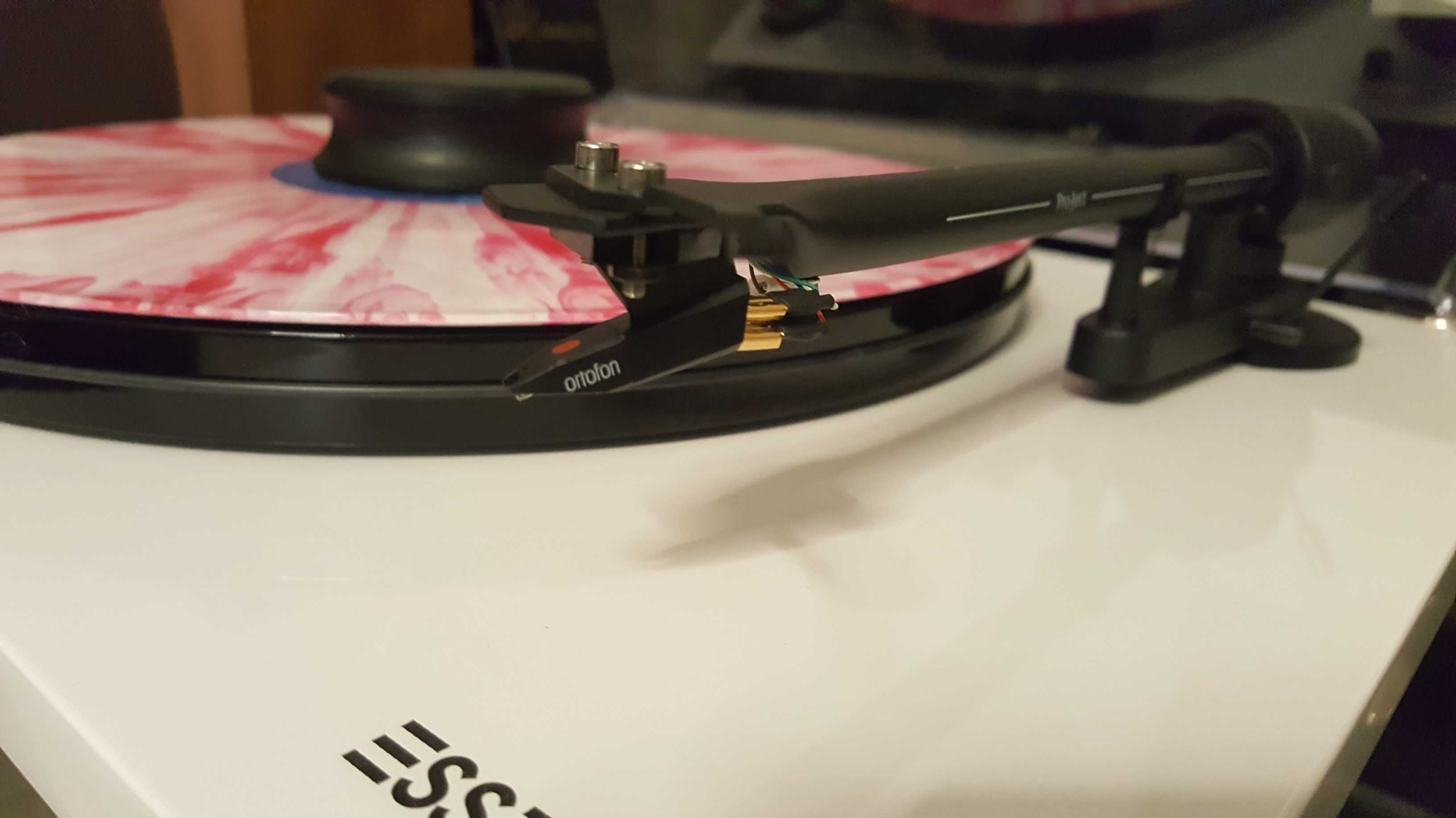 Gramofon Pro-Ject essential III nowy fabrycznie zapakowany