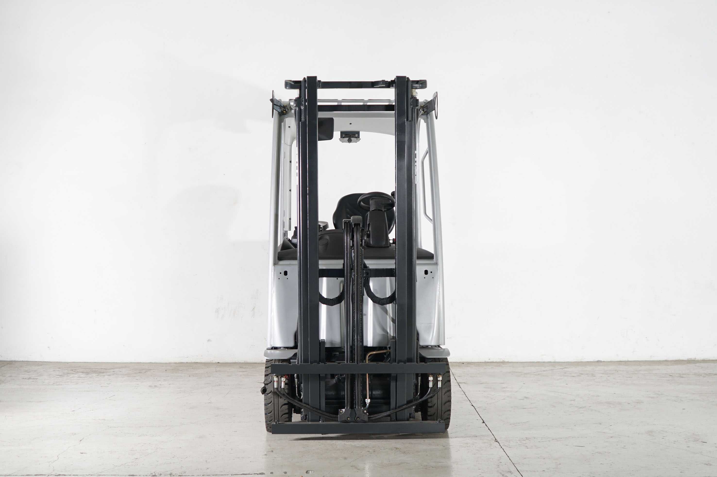 Empilhador elétrico Still (1 600 kg)