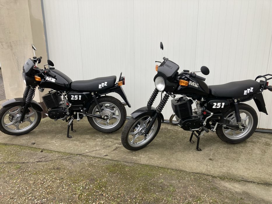 Mz ETZ 251 z dozownikiem
