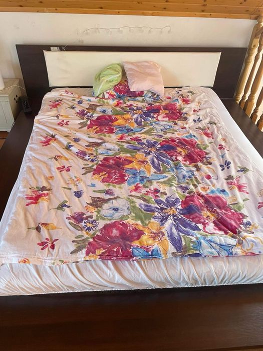 Łóżko sypialniane 160x200 bez materaca, dwie szafki nocne