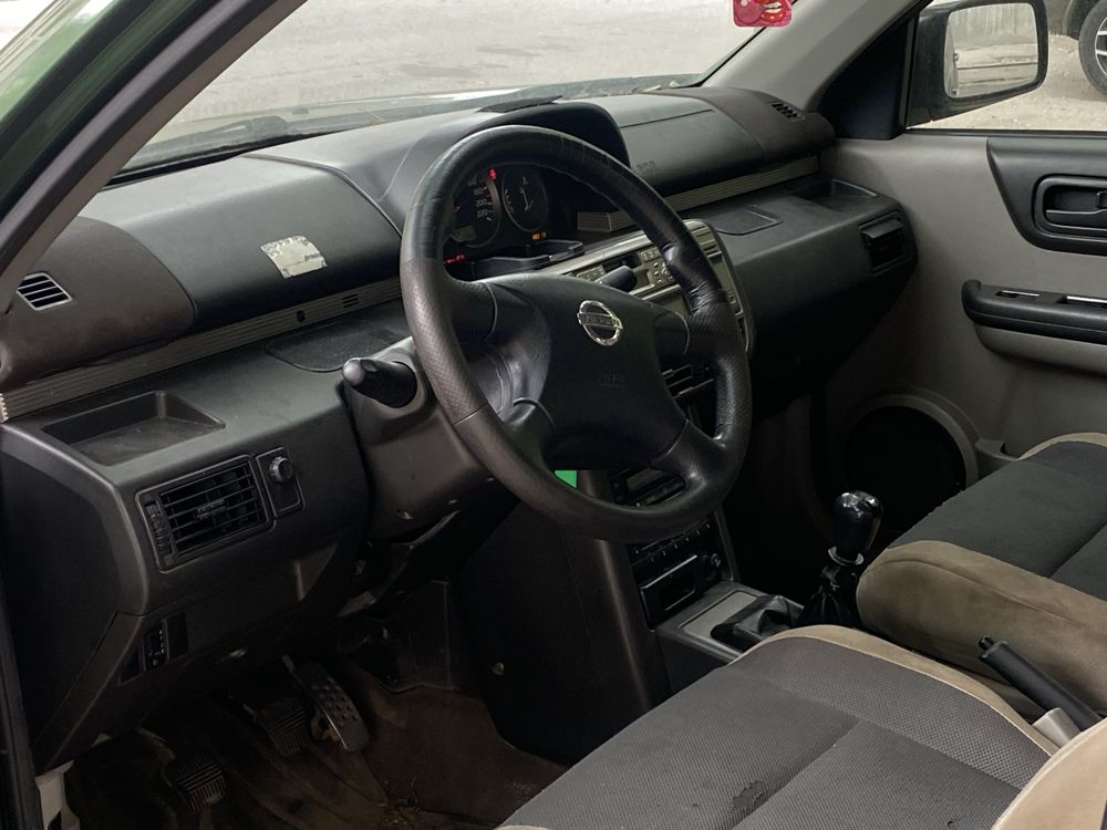 Nissan x-trail 2.2D повний привід