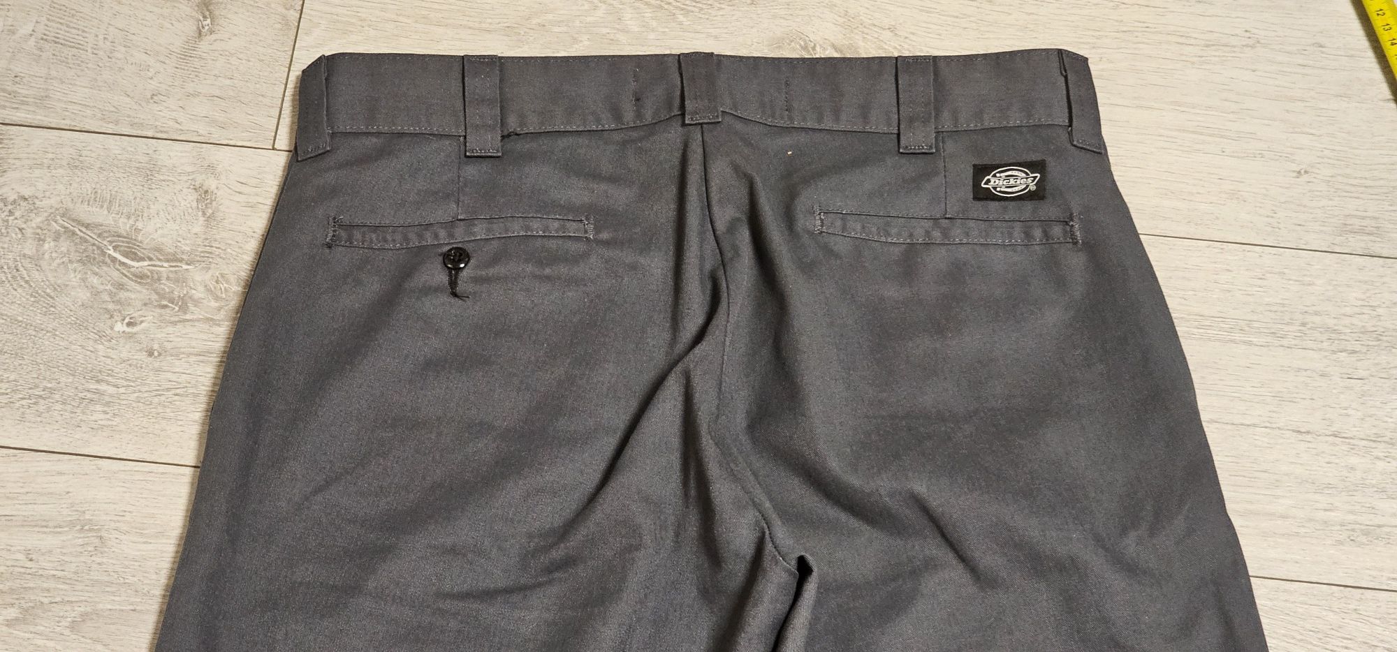 Dickies spodnie męskie rozmiar L wymiary na zdjęciach stan bardzo dobr