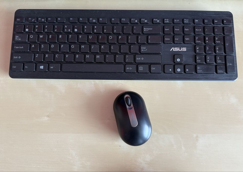 Komputer Asus Aio ET2221A 22” Windows 10 Home