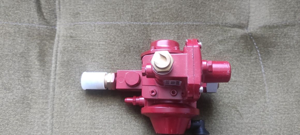 Regulator gazu propan butan GOK ps 25 bar E BJK/K