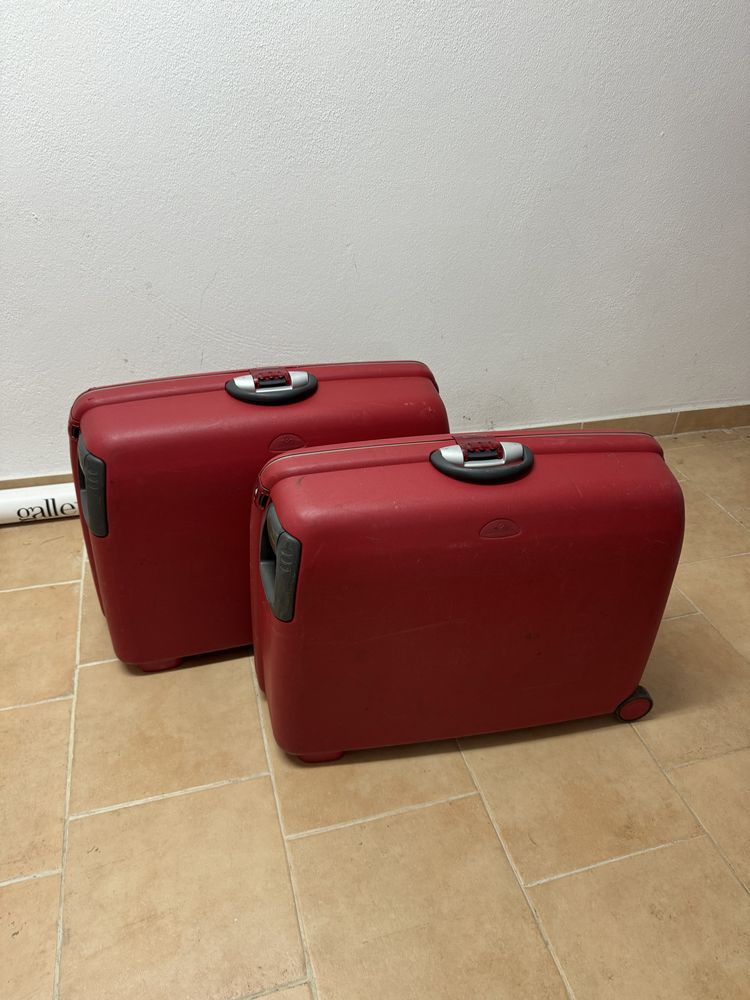 2 malas iguais samsonite