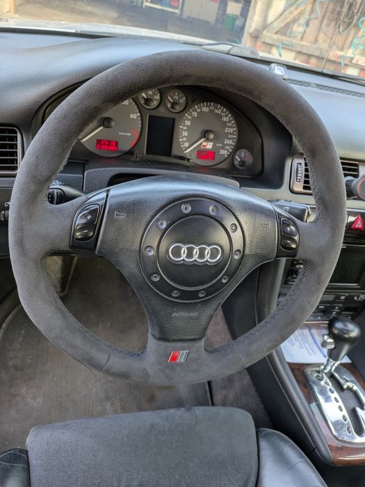 Kierownica Audi S6 C5 Alcantara
