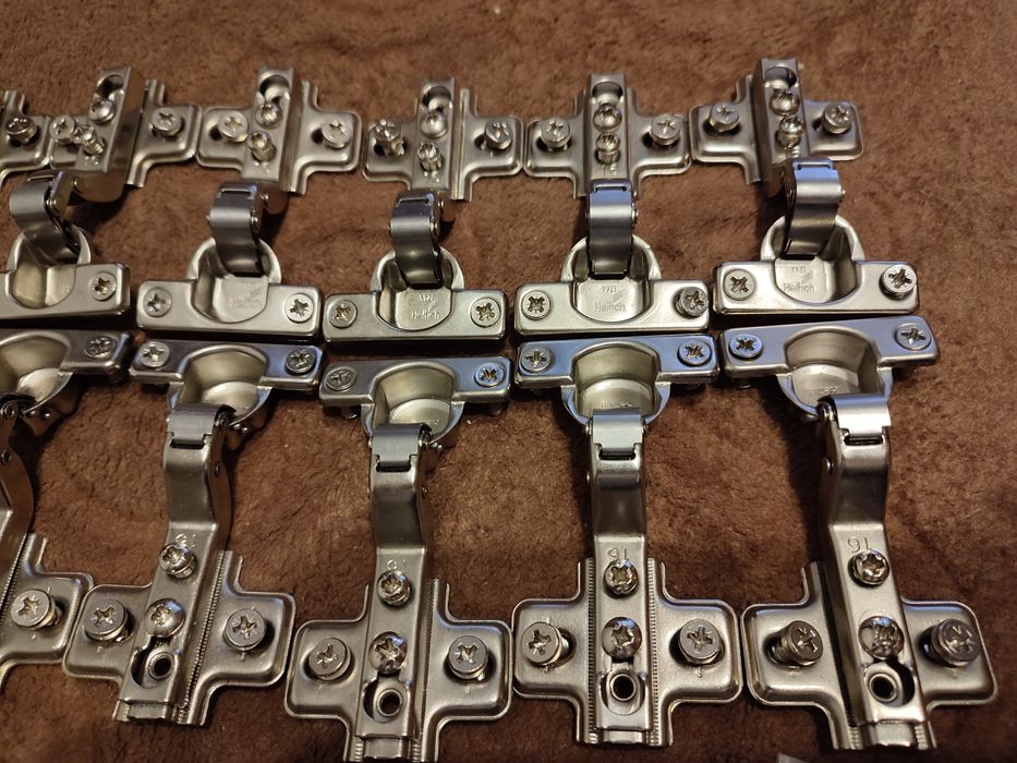 Zawiasy puszkowe, śruby meblowe, śruby szwedzkie