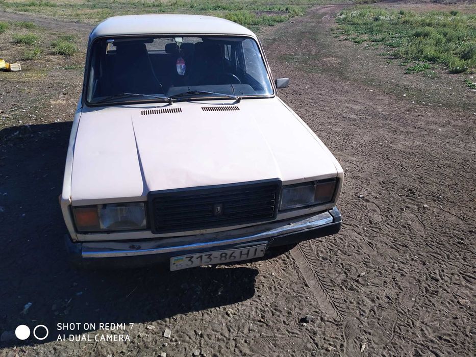 Автомобіль ВАЗ 2107