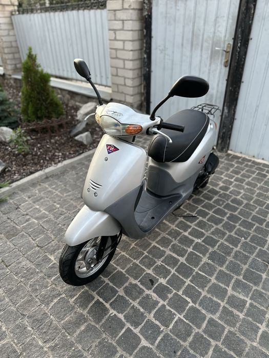 Honda Dio Fit з доками на модних номерах скутер мопед