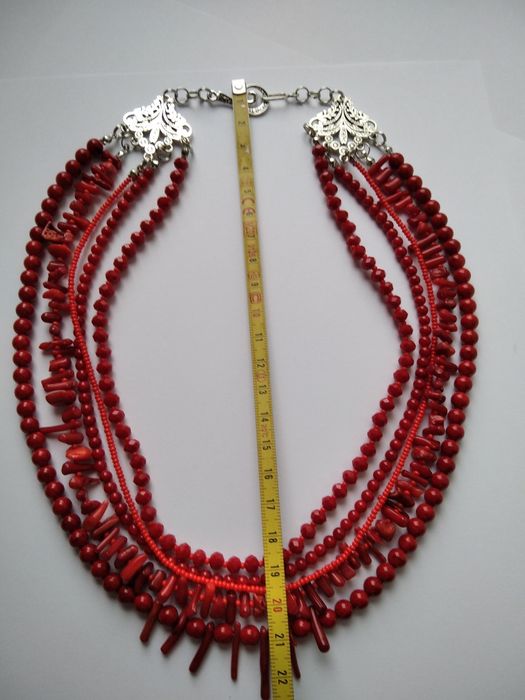 Намисто з коралами ручної роботи