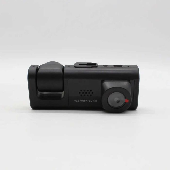 Видеорегистратор с тремя камерами 1080P