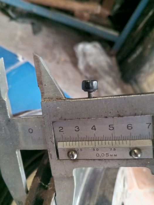 Продам тормозні передні диски з шкоди октавіії а5