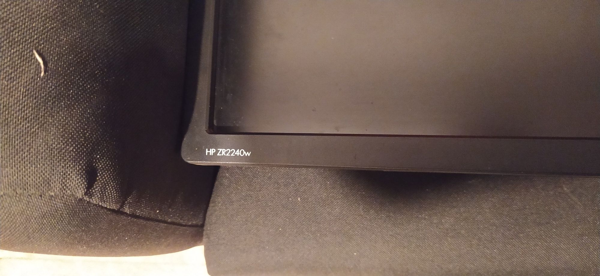 Monitor HP 22cali