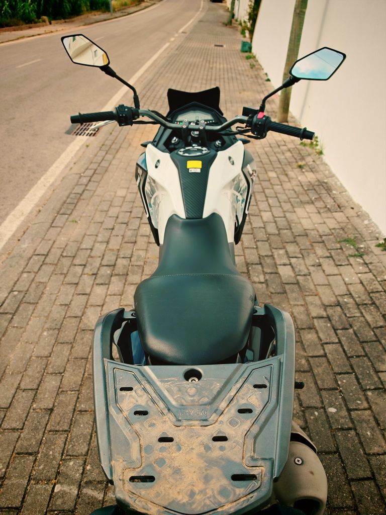 Moto Sym NHT 125