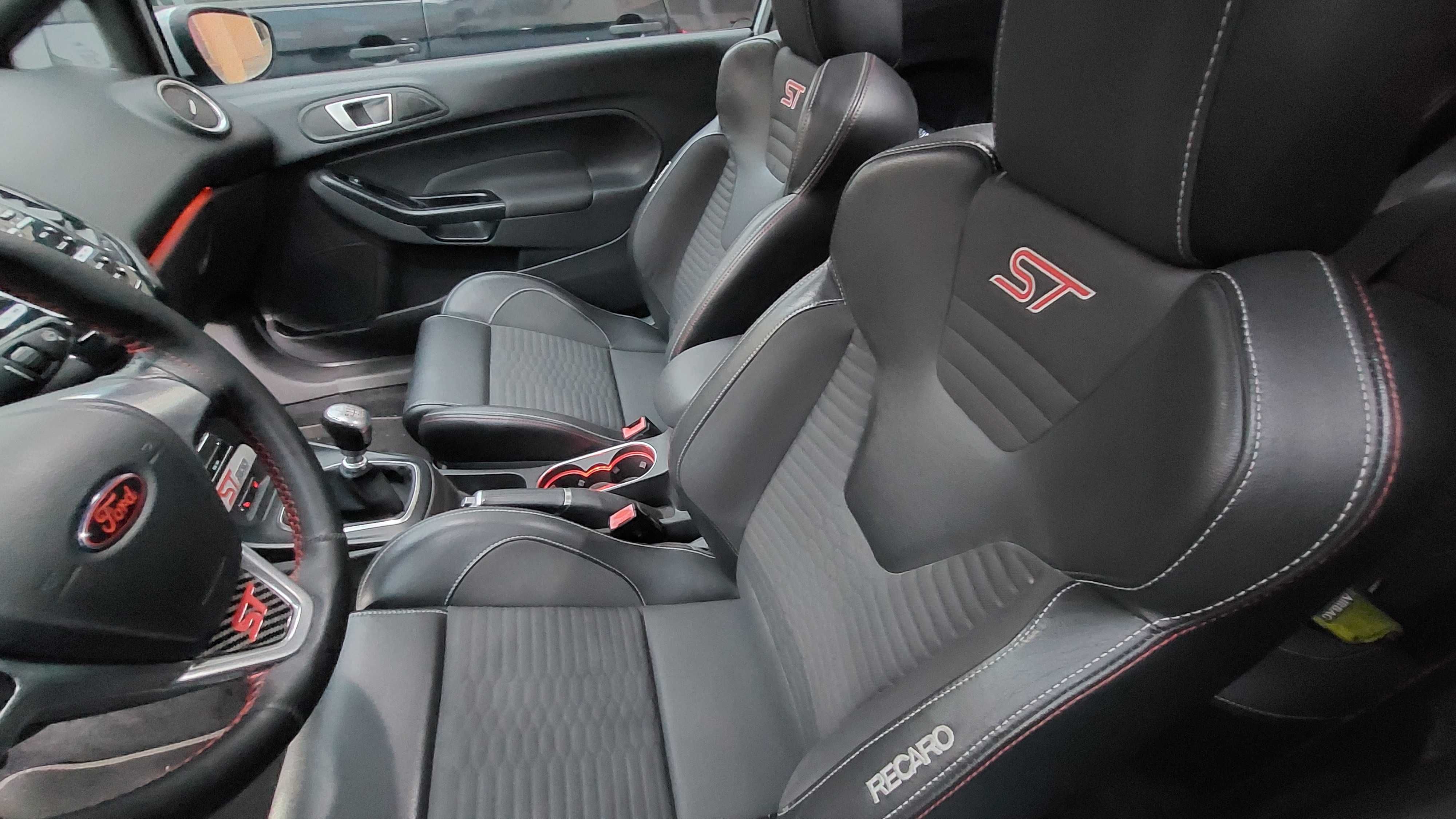 Ford Fiesta 1.6 EcoBoost ST200