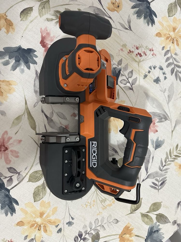 RIDGIT 18V (R8604B) Ленточна пила