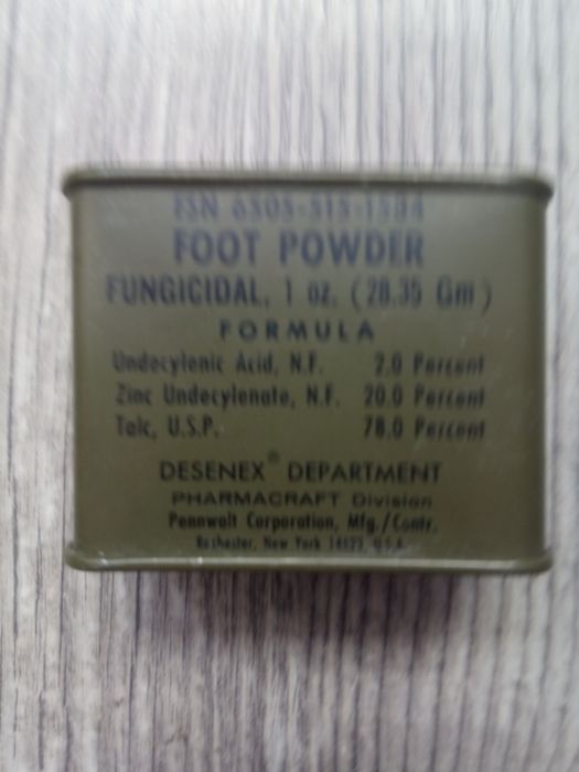 Puszka puder US zawartością