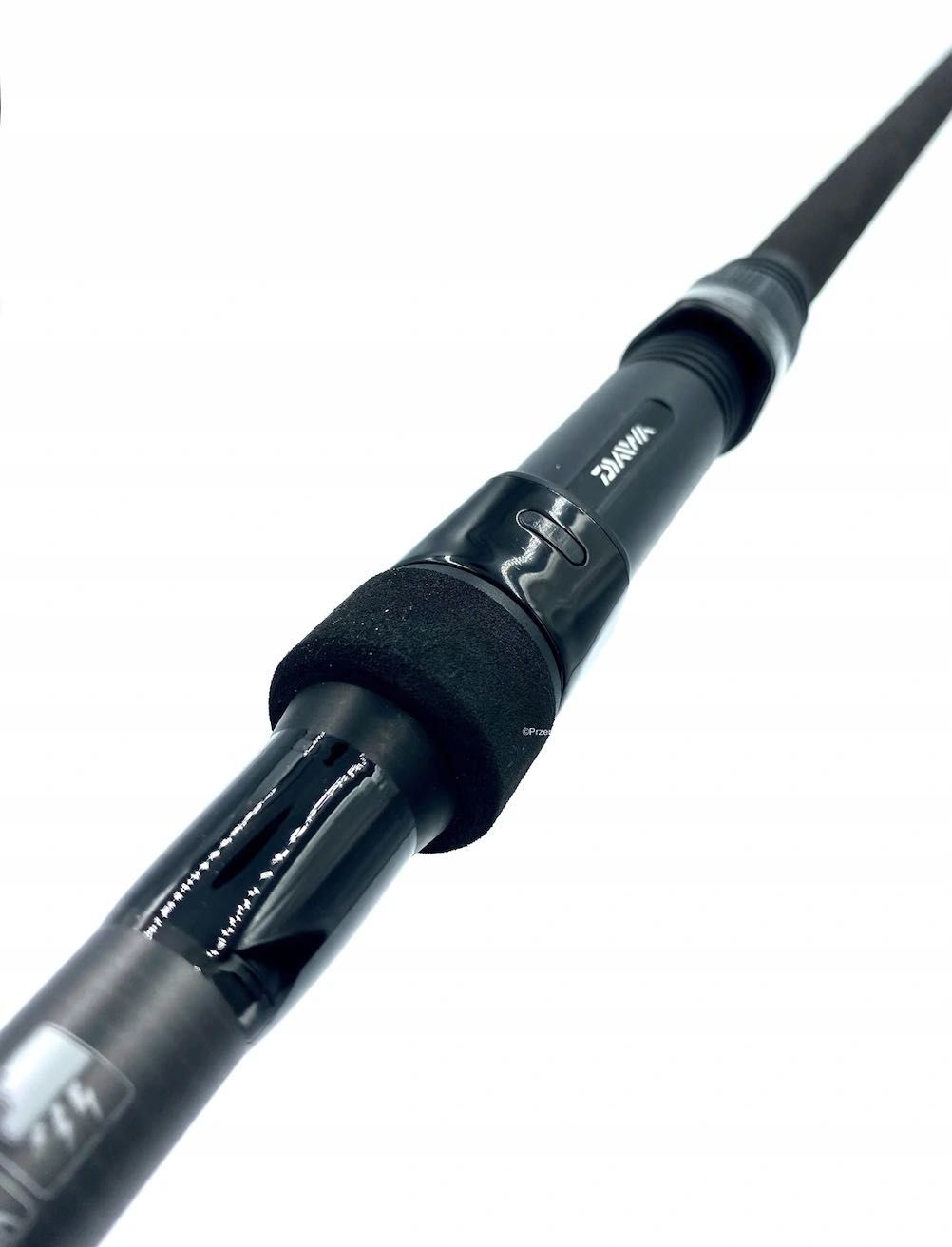 Wędka Daiwa Black Widow CARP 360 3.60M 3.0LB 2-CZ