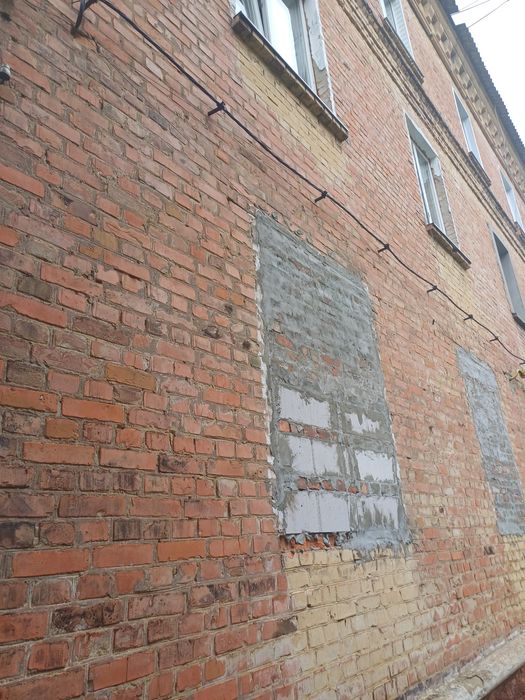 Продам квартиру під нежитлове приміщення