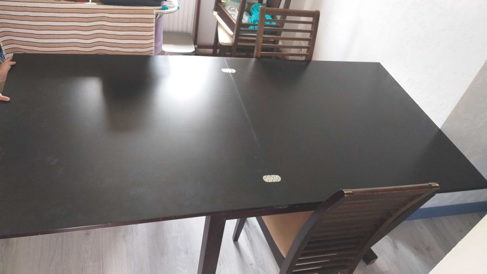Стіл розкладний  без стільців