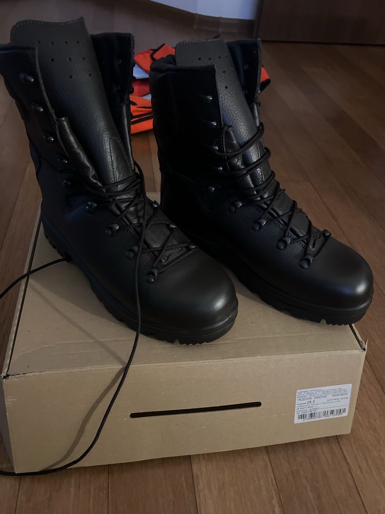 Trzewiki buty zimowe MON r. 26.5
