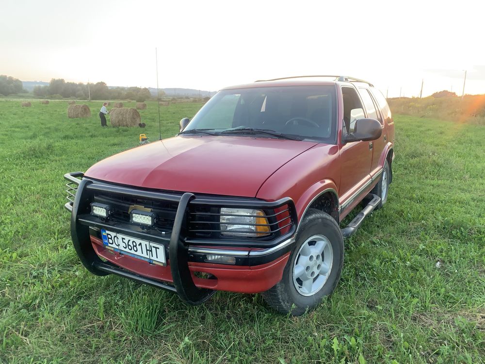 Легендарний американський танк Chevrolet Blazer 4.3 повний привід