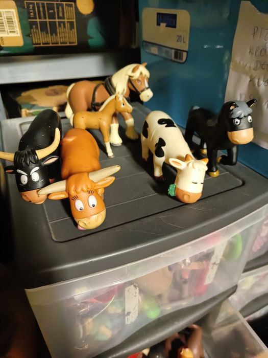 Figurki wesoła farma deagostini osiołek, byk koza