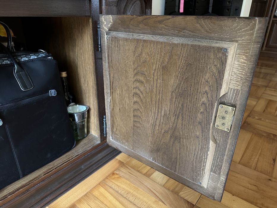 Komoda z wiszącą witryną drewno dębowe fornir